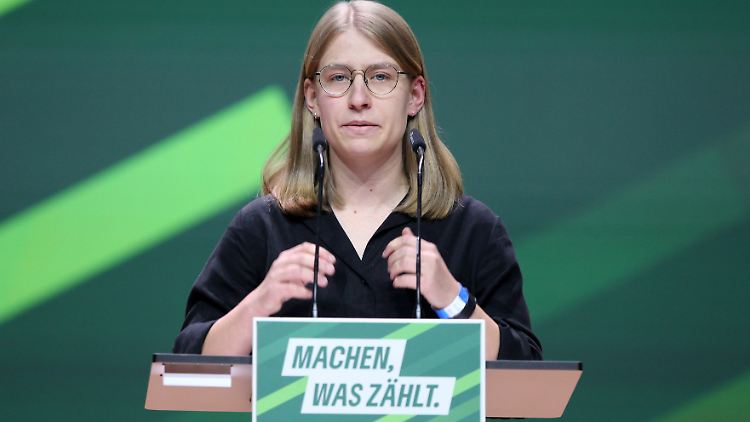 "Unsere krisengeschüttelte Generation muss gerade schon genug mitmachen", wendet Grüne-Jugend-Sprecherin Appuhn gegen Pistorius Pläne ein. 