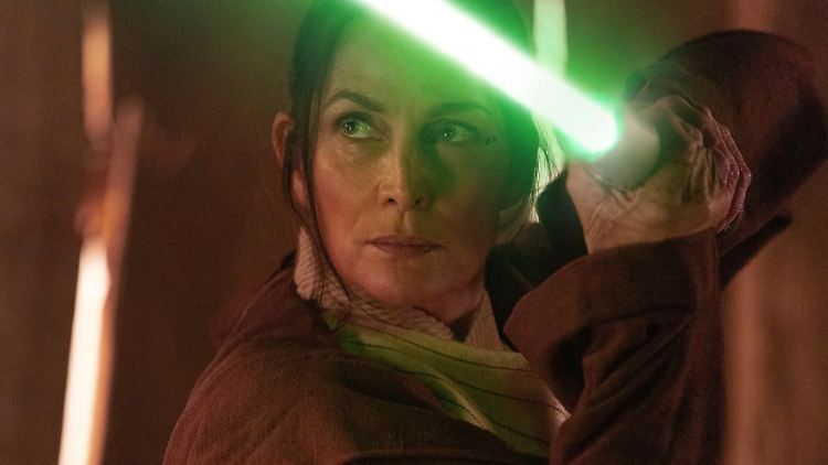 Carrie-Anne Moss als Jedi-Meisterin Indara in "The Acolyte".