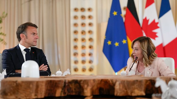 Macron bedauere das Auslassen der Erklärung, erklärte er. Meloni warf ihm vor, das Treffen für den Wahlkampf zu nutzen.