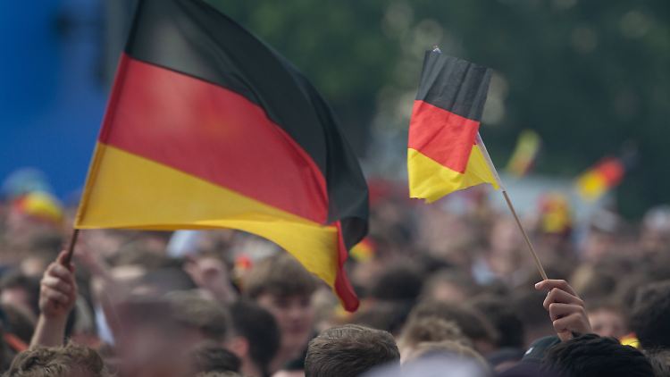 An vielen Orten in Deutschland fand am Freitagabend Public Viewing statt.
