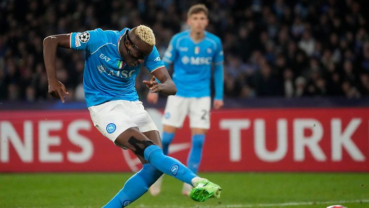 Victor Osimhen ist nicht gut auf Trainer Finidi George zu sprechen.
