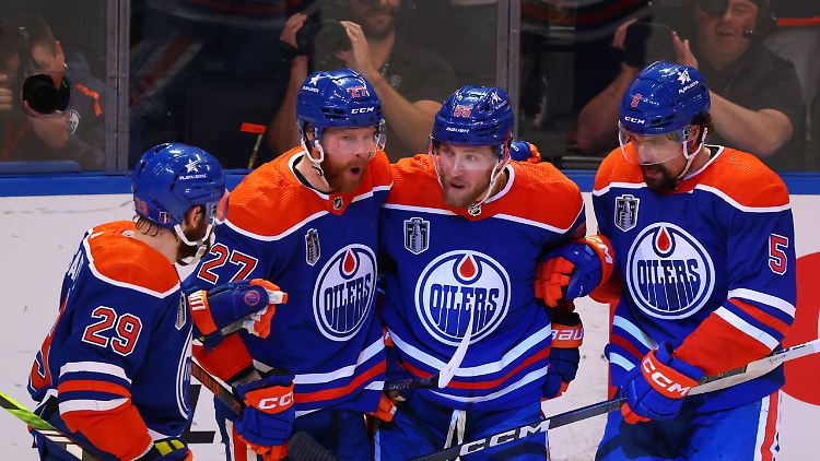 Die Edmonton Oilers melden sich mit Macht in der Finalserie an.