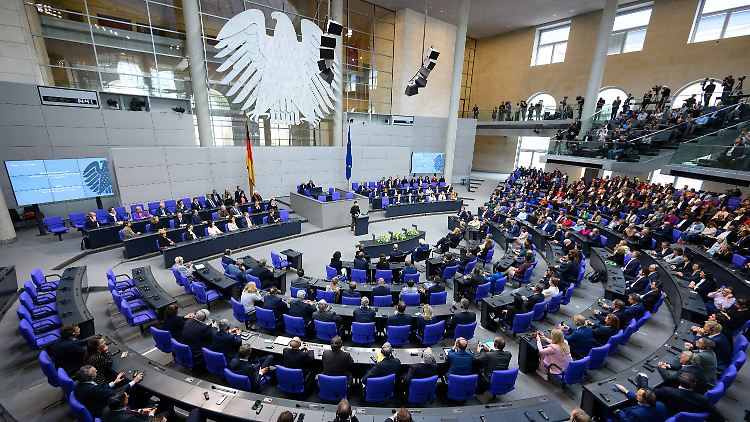 "Das geteilte Europa war nie friedlich und das geteilte Deutschland war nie glücklich": Wolodymyr Selenskyj in Berlin.
