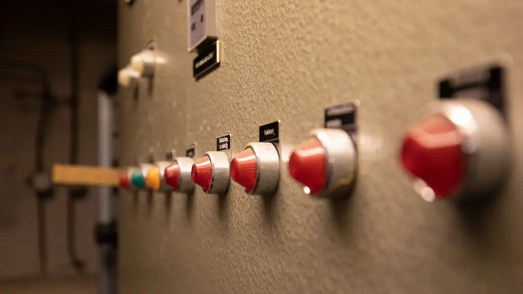 Mittlerweile-funktionslos-sind-diese-elektrischen-Anlagen-im-ehemaligen-Regierungsbunker-von-Rheinland-Pfalz