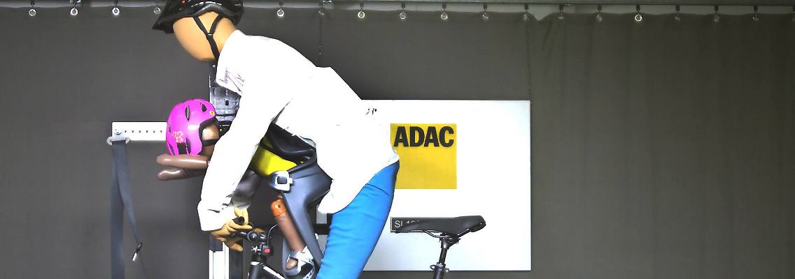 adac-ev_tests_fahrradkindersitze-test-vorne-exemplarisch-2406.jpg