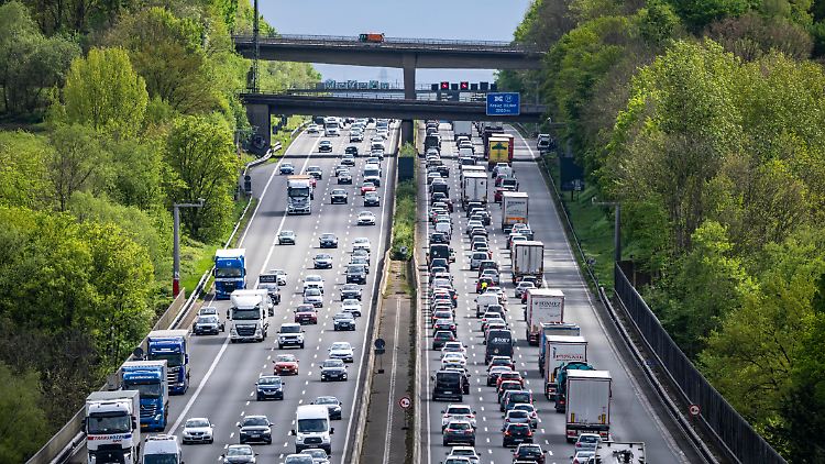 Bei Auffahrunfällen schneiden autonome Fahrzeuge deutlich besser ab als von Menschen gesteuerte.