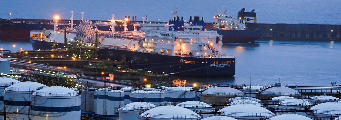2022-03-10T084520Z_2128074385_RC2HZS9RWKW9_RTRMADP_3_UKRAINE-CRISIS-SPAIN-GAS.JPG