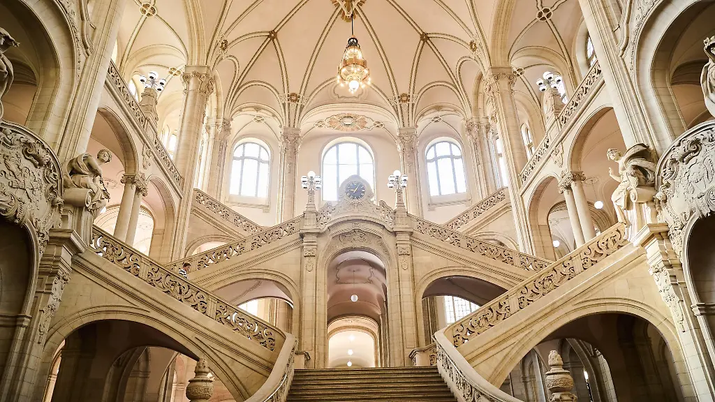 Der-Eingangsbereich-des-Kriminalgerichts-Moabit