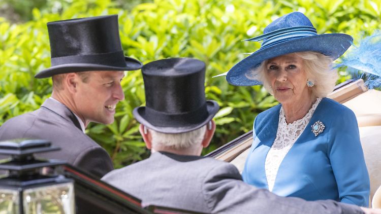 Kutschfahrt mit Camilla: Prinz William springt für König Charles ein.