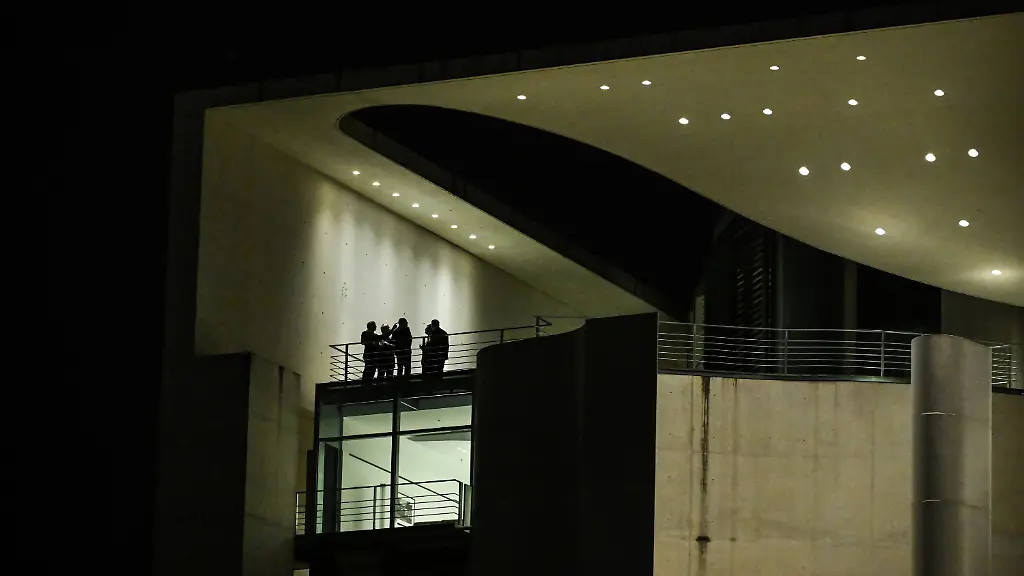 048275dce3ba2e868dceb5c1ba4ef522