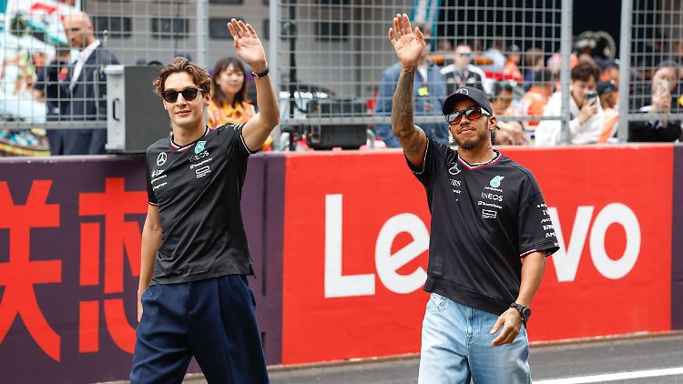 Wollen auch in Barcelona wieder ganz nach vorne segeln: George Russell und Lewis Hamilton.