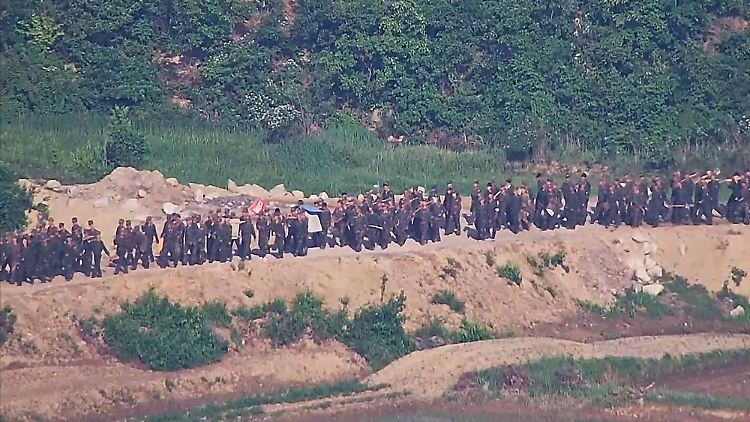 Nordkoreanische Soldaten in der demilitarisierten Zone.