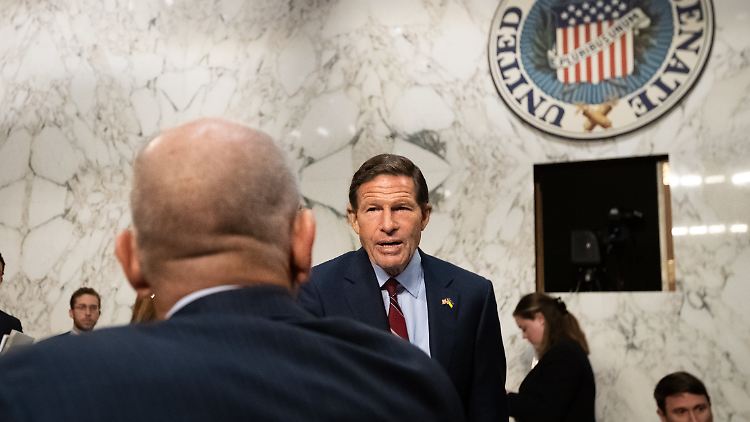 Boeing-Chef Calhoun wird im US-Senat mit bohrenden Fragen konfrontiert. 