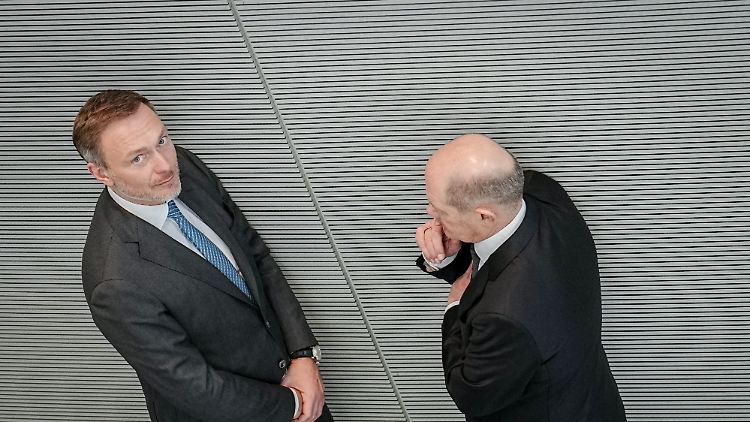 Haushalt als Belastungsprobe: Finanzminister Lindner im Vieraugengespräch mit Scholz. 