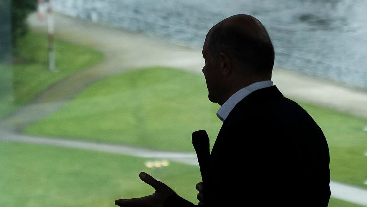 Scholz räumte ein, dass die Unterstützung für die Ukraine in vielen Teilen Ostdeutschlands unpopulär sei.