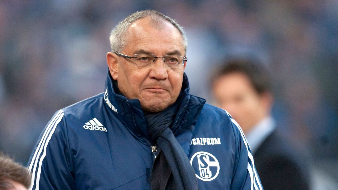 Das passende Gesicht zur Lage: Die Stimmung auf Schalke ist aufgrund der sportlichen und personellen Situation schlecht.
