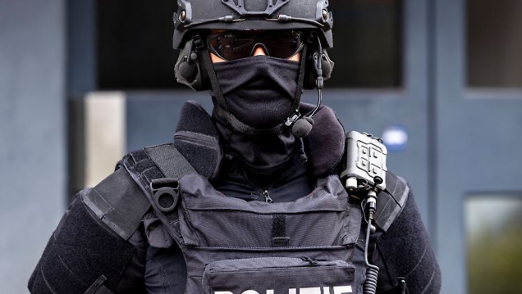Die niederländische Spezialeinheit griff bereits am Donnerstag zu.