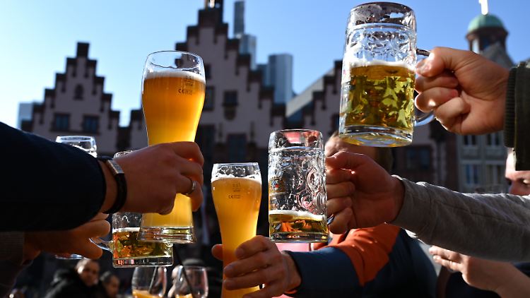 Kaum überraschend: Deutschland fällt laut der Studie zum Alkoholverhalten durch viel Biertrinken auf. 