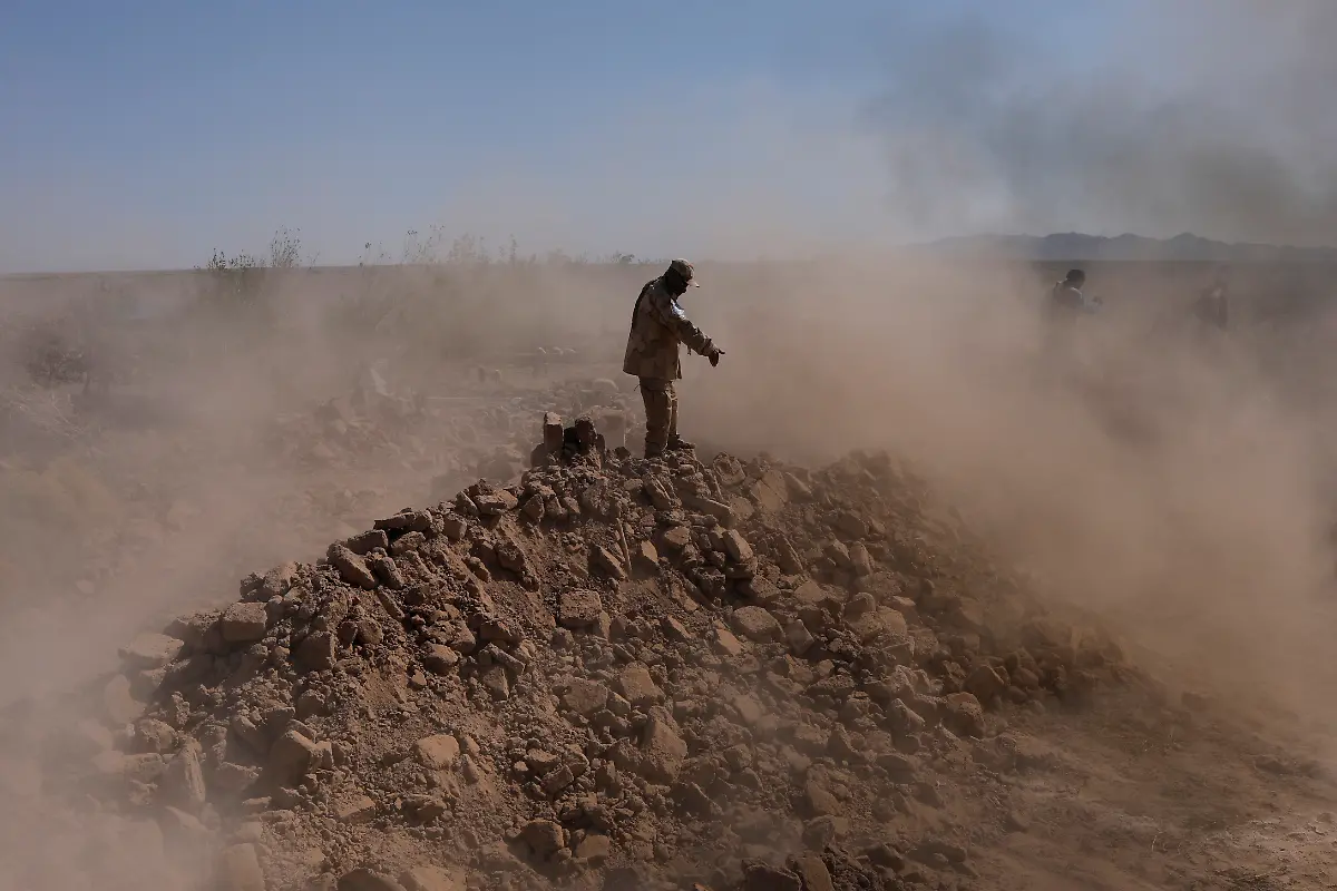 2023-10-10T181708Z-103878334-RC2NP3AABMHP-RTRMADP-3-AFGHANISTAN-QUAKE