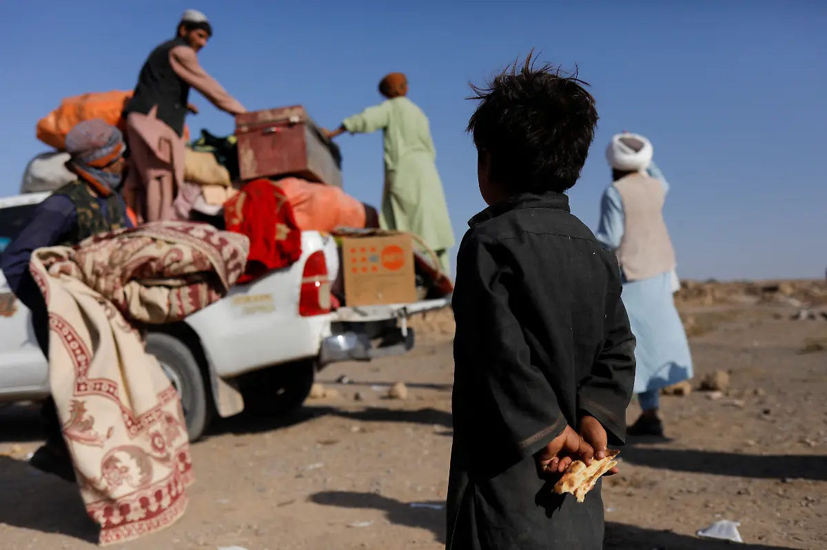 2023-10-11T081346Z-670645214-RC28Q3A5VNZG-RTRMADP-3-AFGHANISTAN-QUAKE