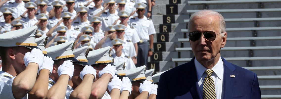 2024-05-25T170217Z_1028425342_RC2QX7AG3BCH_RTRMADP_3_USA-BIDEN.JPG