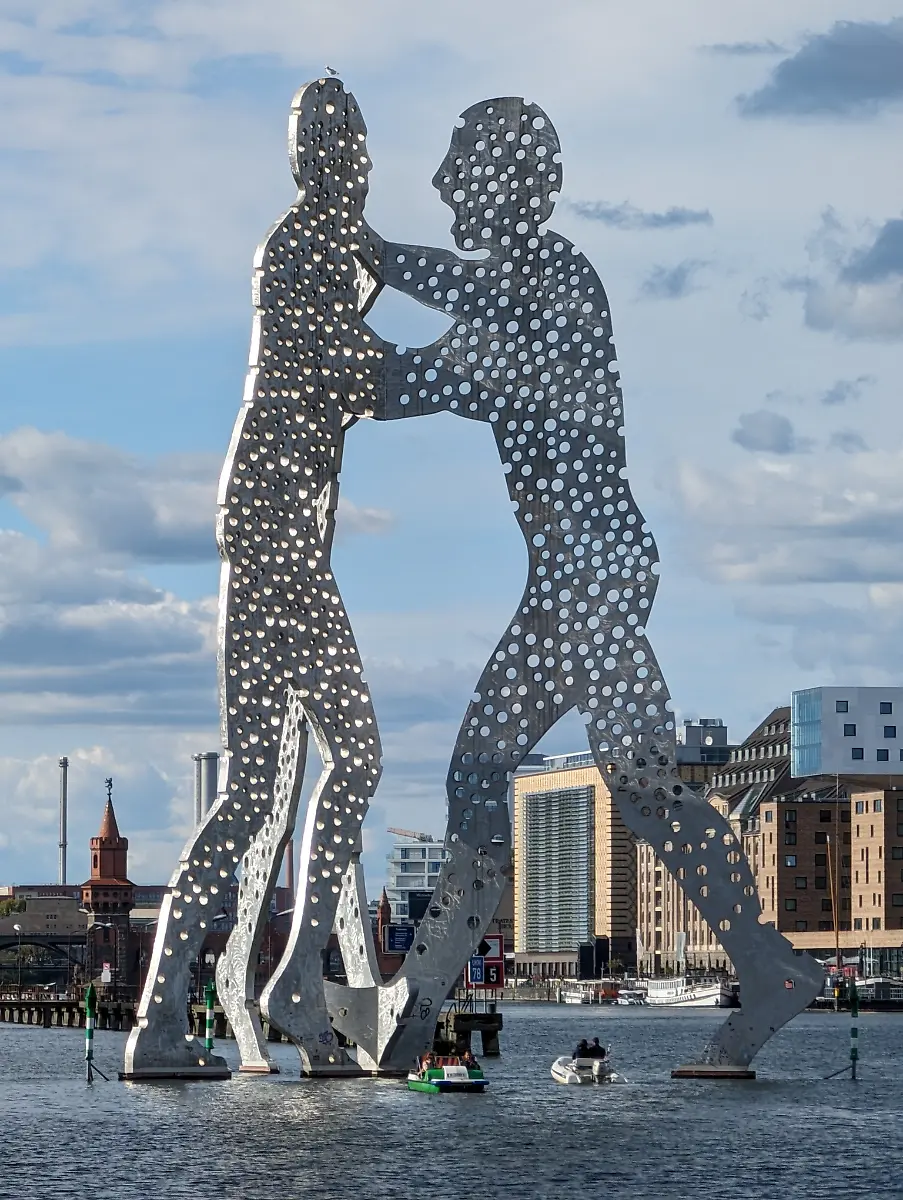 PXL-20231008-125929477