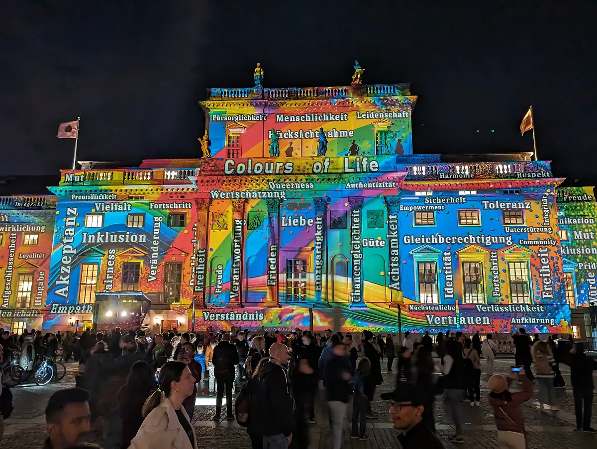 PXL-20231006-185931499