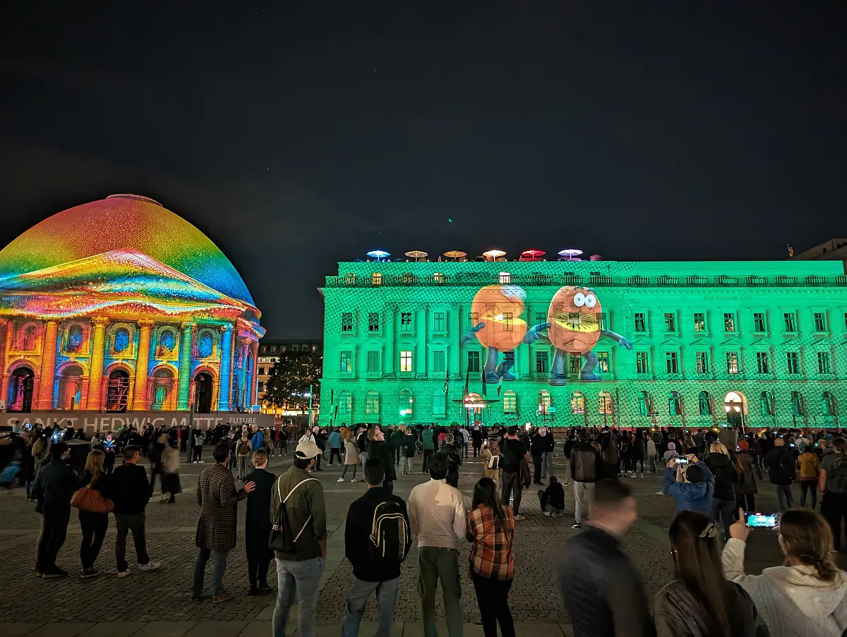 PXL-20231006-185659736