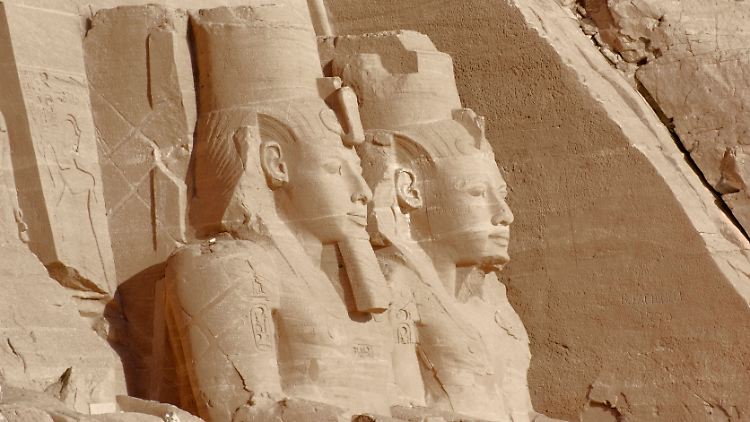 Das Alte Ägypten ist nach wie vor majestätisch und geheimnisvoll. Hier ist der Felsentempel von Abu Simbel zu Ehren von Ramses II. zu sehen.