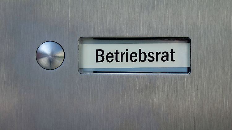 Im Betriebsverfassungsgesetz ist geregelt, dass Betriebsräte wegen ihrer Tätigkeit weder benachteiligt noch begünstigt werden dürfen.