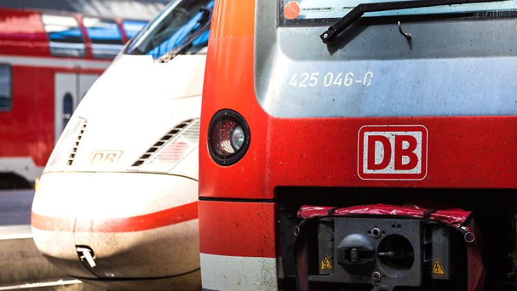 Die Deutsche Bahn will in den nächsten Jahren 40 stark belastete Strecken grundlegend sanieren.