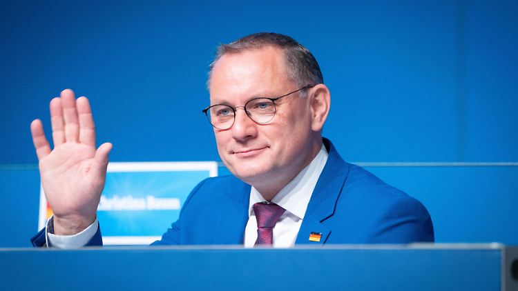 Chrupalla darf vorerst an der AfD-Parteispitze bleiben.