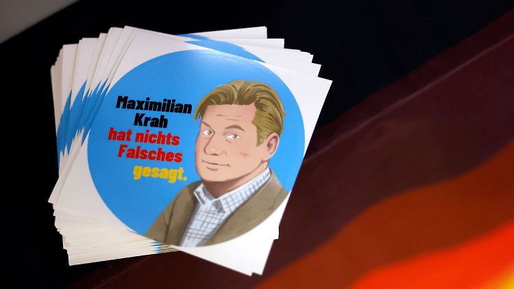 Maximilian Krah war nur als Soli-Aufkleber in Essen vertreten.