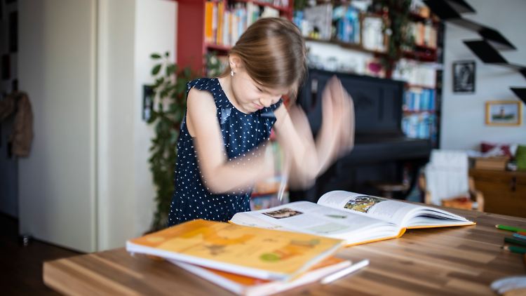 ADHS wird häufiger bei Jungen diagnostiziert - auch wegen Vorurteilen in den Köpfen der Kinderärzte und -ärztinnen. 