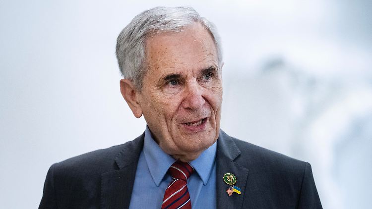 Der texanische Demokrat Lloyd Doggett ist der erste Abgeordnete aus den eigenen Reihen von Joe Biden, der den US-Präsidenten öffentlich zum Rücktritt auffordert.