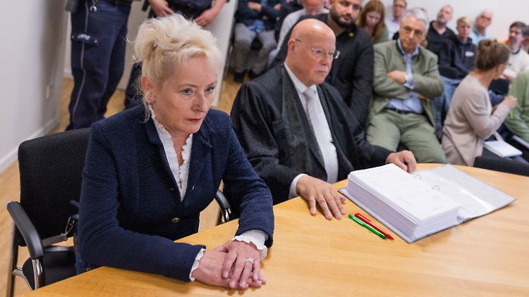 Die 64-jährige Baum zog vor Gericht, nachdem sie die außerordentliche Kündigung erhalten hatte.