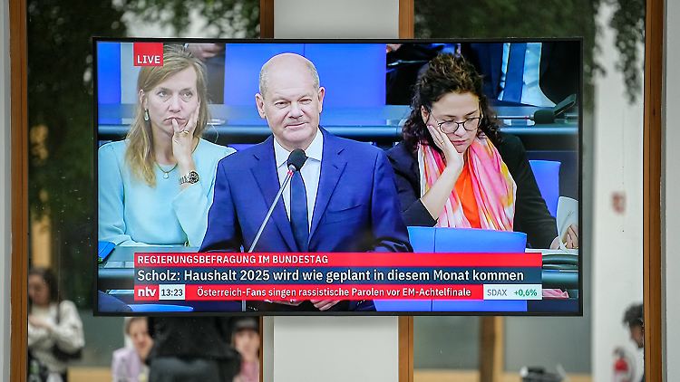 Scholz beantwortete im Bundestag gut eine Stunde Fragen von Abgeordneten.