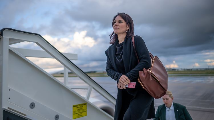 "Flüge im besonderen öffentlichen Interesse": Außenministerin Baerbock besteigt am Montag eine Maschine der Flugbereitschaft. 