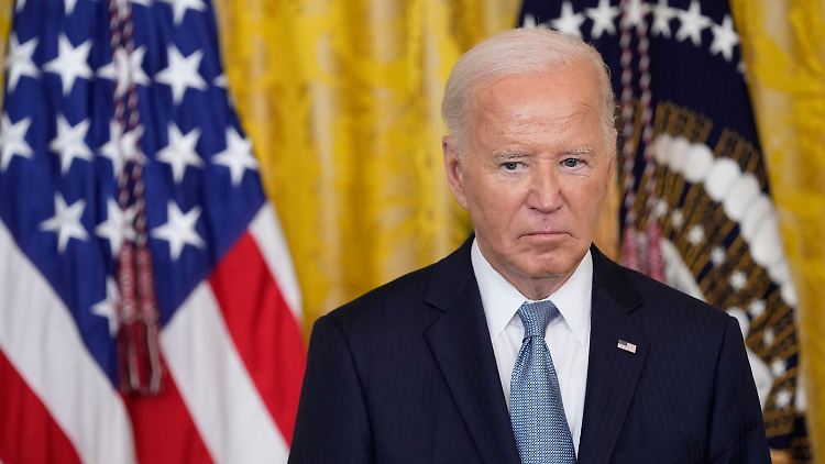Alarmstimmung im Weißen Haus: Biden will im Rennen bleiben, aber die Wähler sehen es möglicherweise anders.