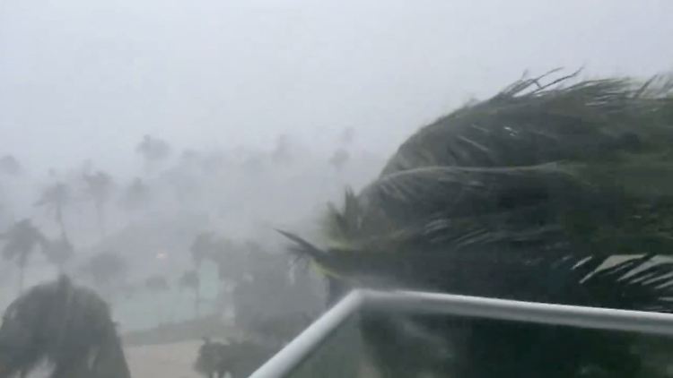 "Beryl" rast über Montego Bay in Jamaica.