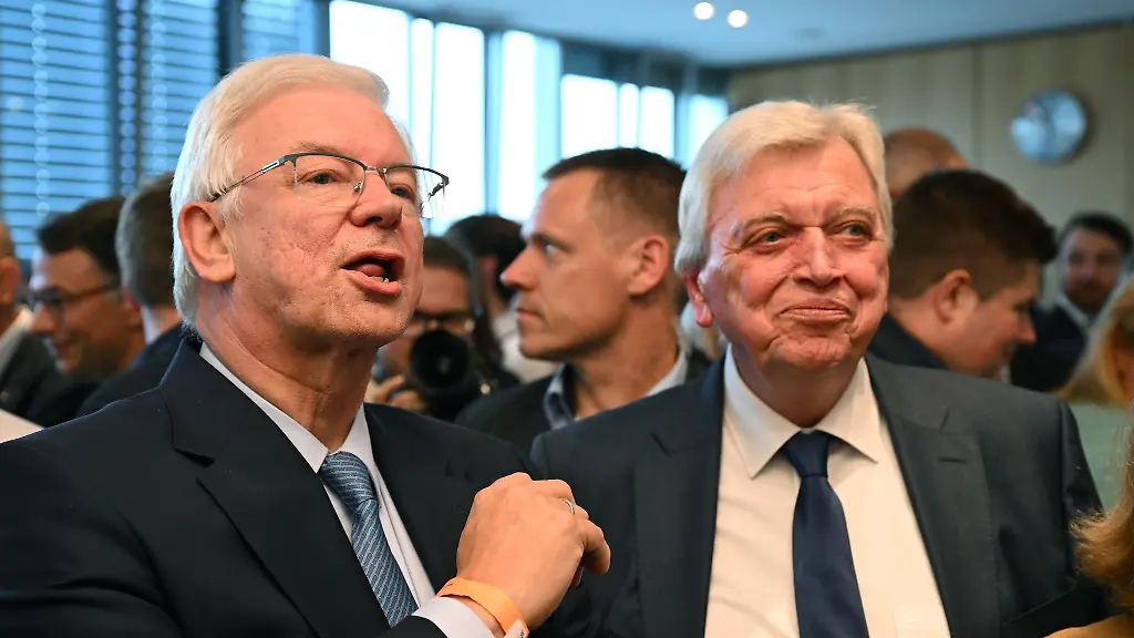 Volker-Bouffier-CDU-reagiert-nach-der-Veroeffentlichung-der-ersten-Prognose-zur-Landtagswahl-in-Hessen