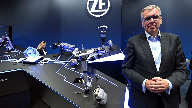 Wer in der Autoindustrie vorne mitspielen will, muss sich laut Klein manchmal Partner oder andere Beteiligungsstrukturen am Kapitalmarkt suchen.