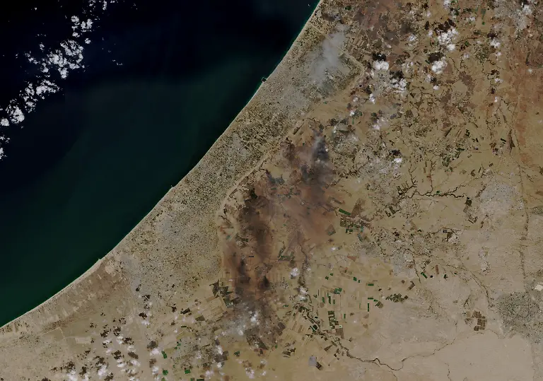 2023-10-07-00-00-2023-10-07-23-59-Sentinel-2-L2A-Highlight-Optimized-Natural-Color