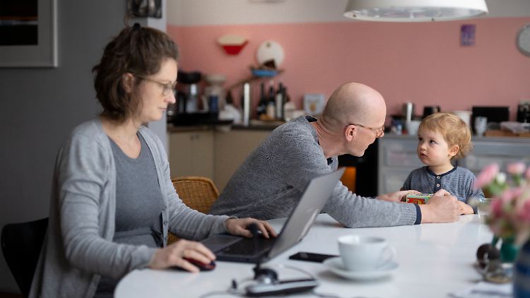 Die Hälfte der Frauen in Deutschland arbeitet in Teilzeit, viele wären gern mehr Stunden berufstätig.