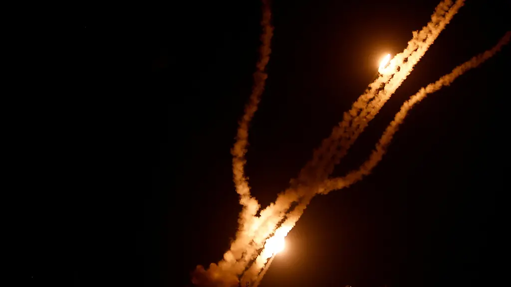 2023-10-07T171145Z-1272249976-RC2TN3A9JYDQ-RTRMADP-3-ISRAEL-PALESTINIANS