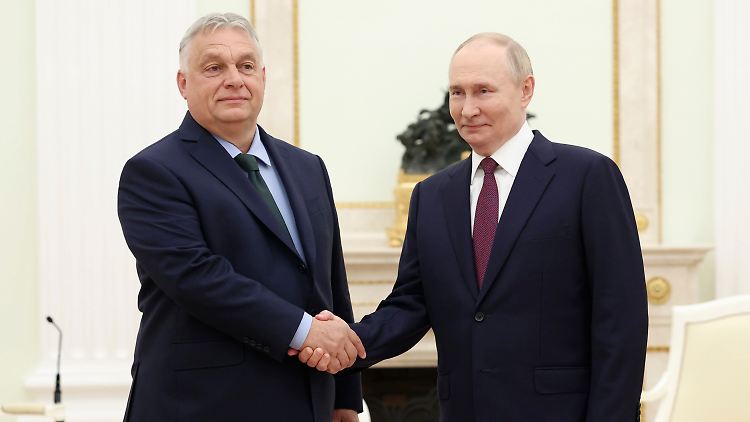 Hatte vor wenigen Tagen den ukrainischen Präsidenten besucht, jetzt gastiert er bei Putin: Viktor Orban.