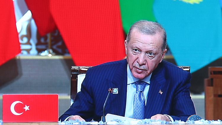 Viel unterwegs: gestern noch war Erdogan in Kasachstan, morgen ist er in Berlin.