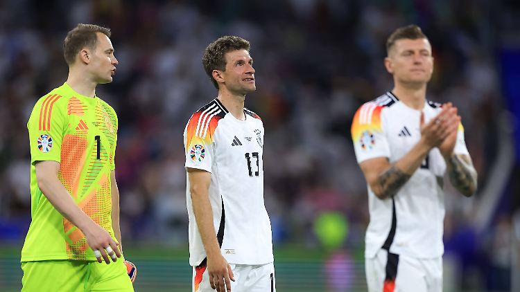 Toni Kroos geht ganz sicher, Manuel Neuer und Thomas Müller bleiben dem DFB womöglich erhalten.