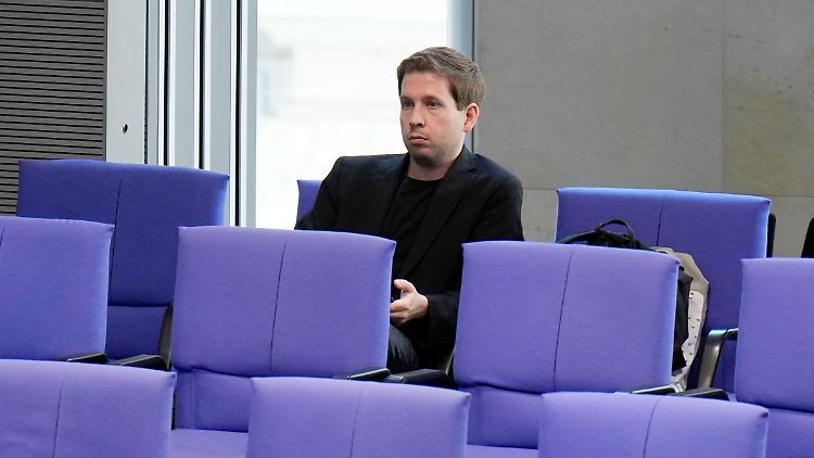 Kevin Kühnert sieht die Ampel durch den Haushaltskompromiss gestärkt.