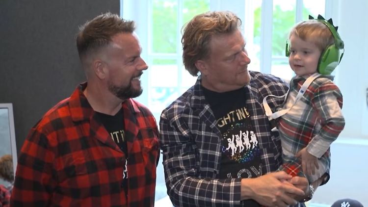 Caught in the Act Pyjama Party Fans.jpg